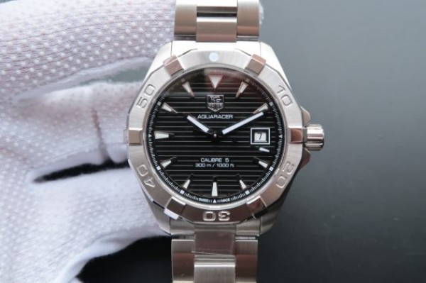 Tag Heuer Aquaracer Calibre 5 300M SS Black Dial SS Bracelet A2824