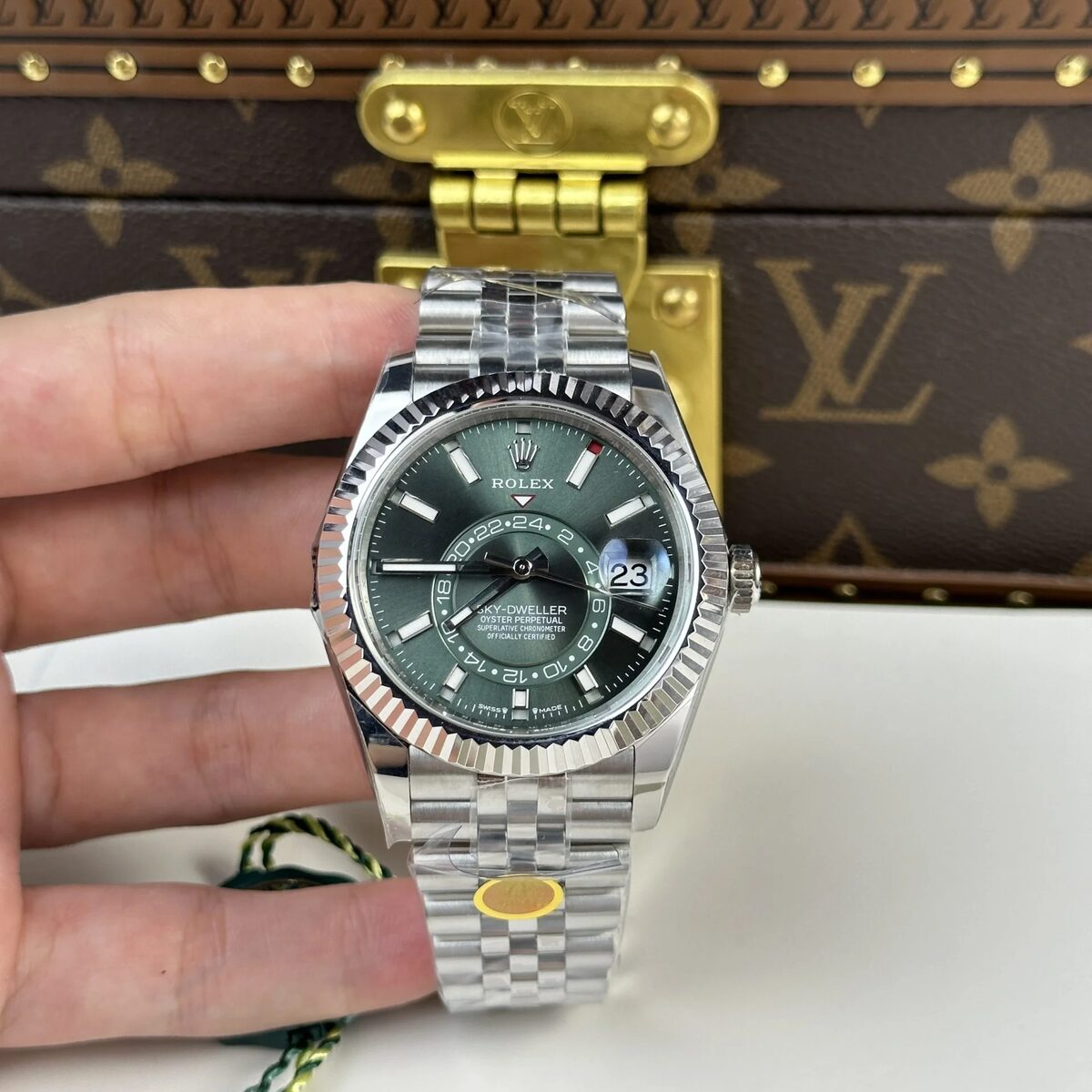 Superclone Rolex Sky-Dweller 42 mm Mint green Dial 336934 Jubilee - gallery