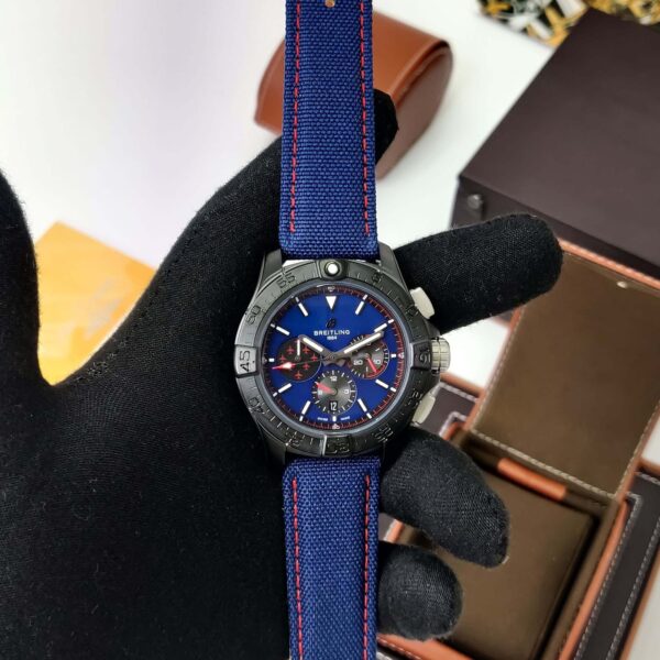 Breitling Avenger Automatic 42mm Silver Black Dial - gallery