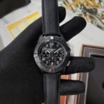 Breitling Avenger B01 Chronograph 44 Black Dial - gallery