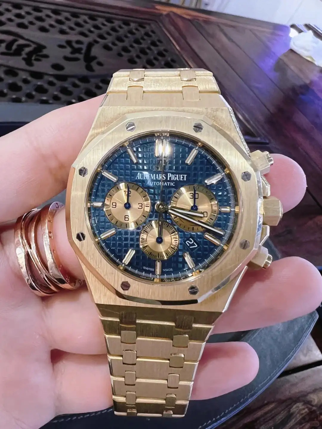 Audemars Piguet Royal Oak Offshore Selfwinding Chronograph Blue 26331BA.OO.1220BA.01 - gallery