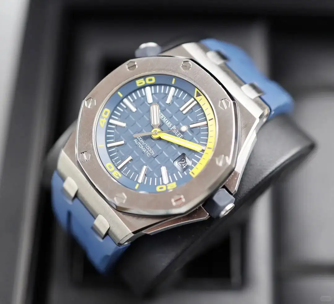 Audemars Piguet Royal Oak Offshore Diver Chronograph Blue 26703ST.OO.A027CA.01 - gallery