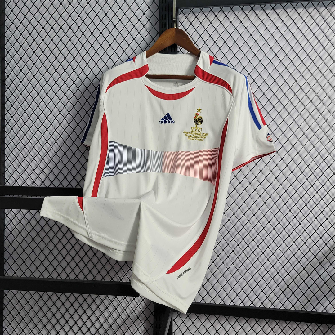 2006 France Zidane #10 World Cup Away Retro Jersey - view 6