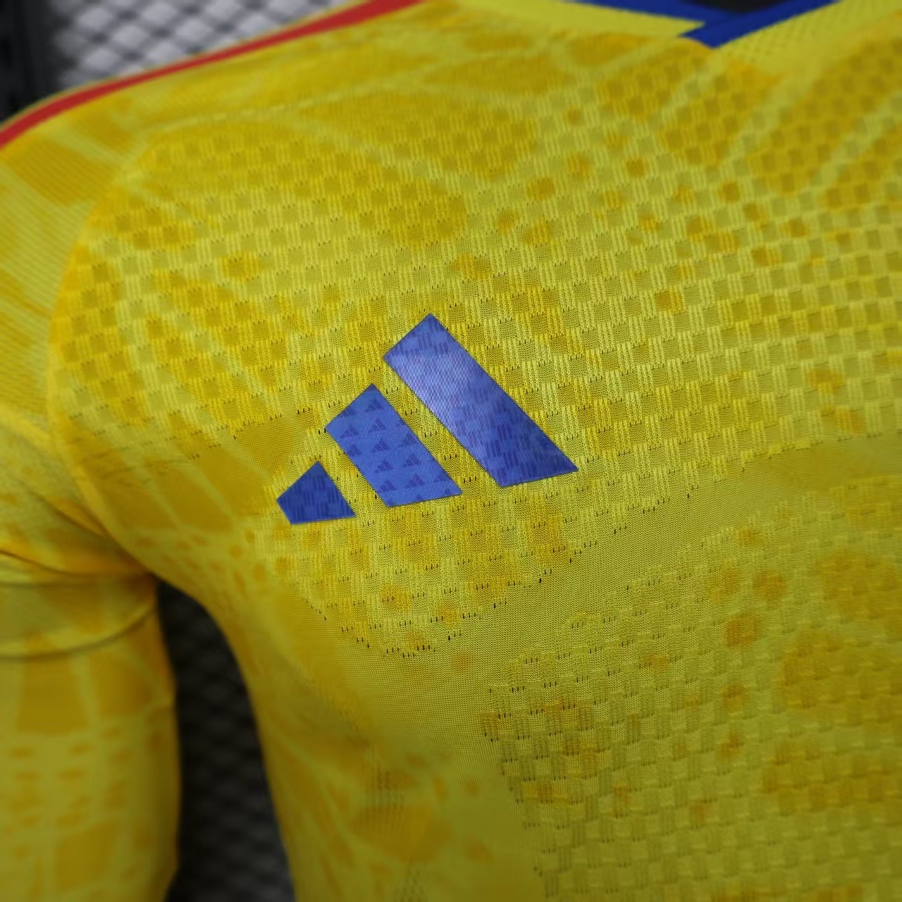 2026 Colombia Home World Cup Jersey Player Version Long Sleeve - view 9