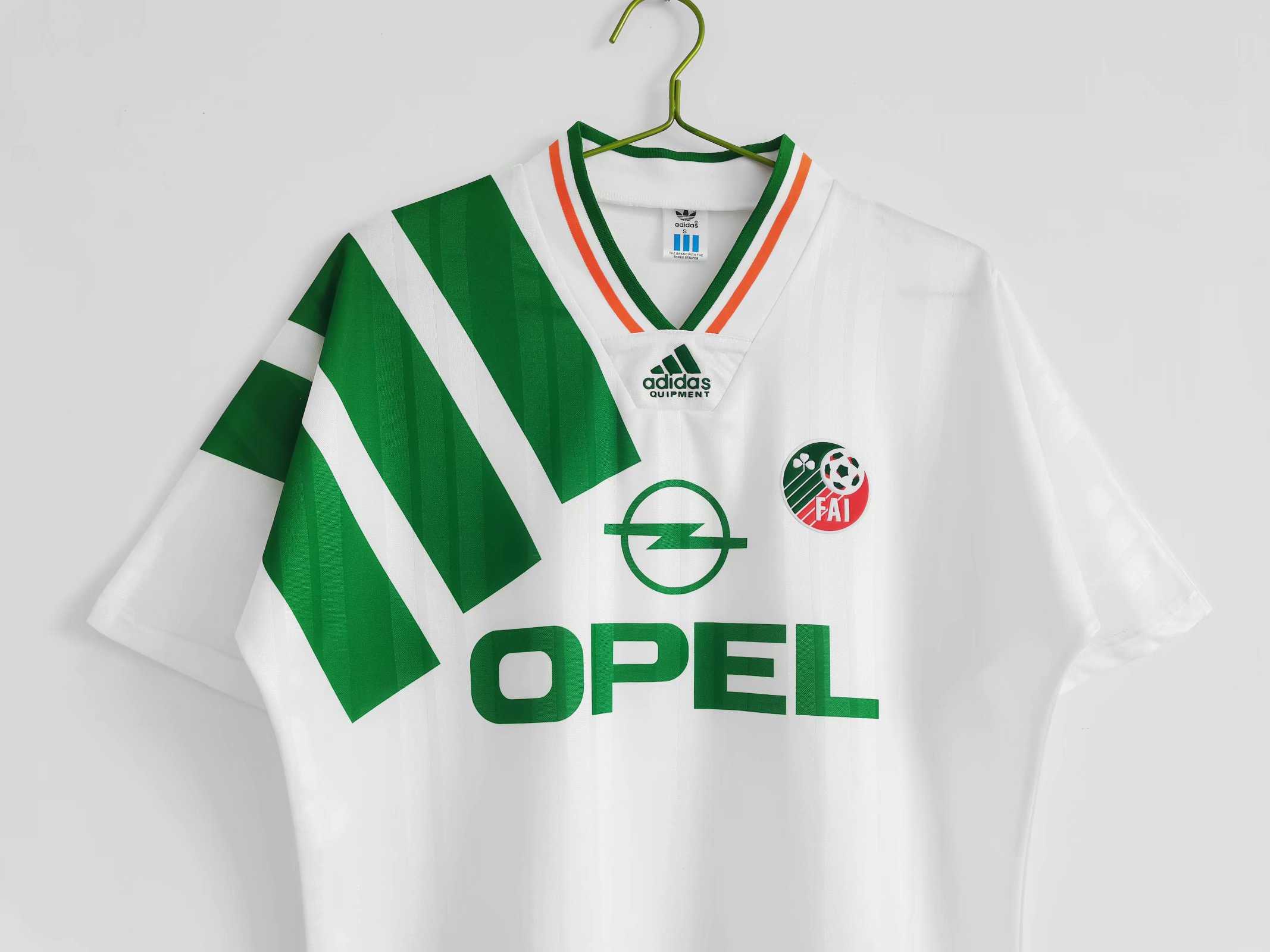1992/94 Ireland Away Retro Jersey - view 6