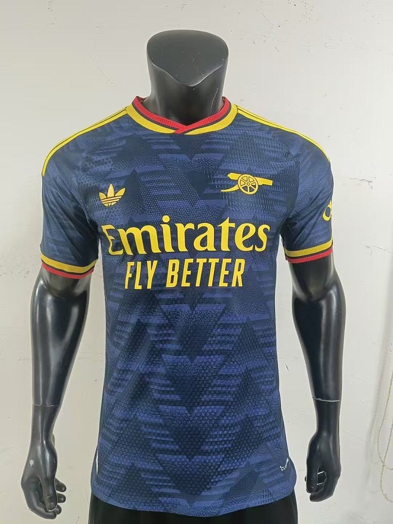 -27 Arsenal Away Jersey - view 3