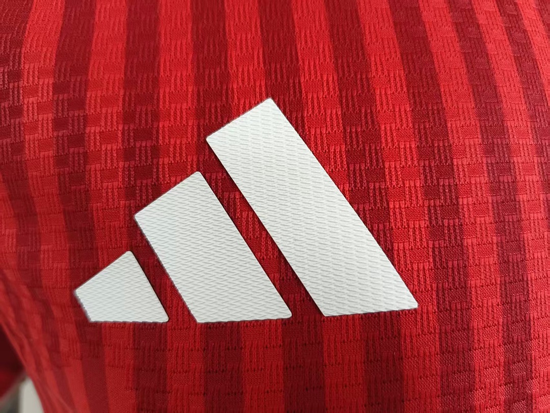 -27 Bayern Munich Home Jersey - view 4