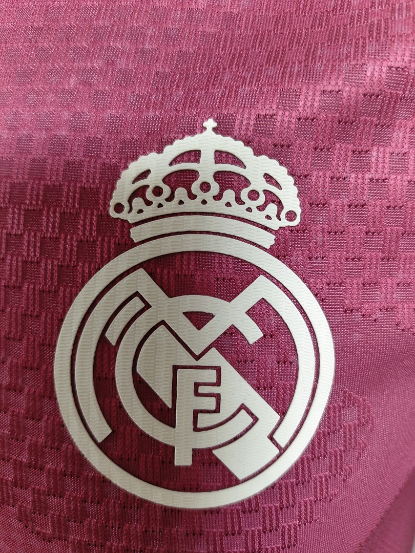 26-27 Real Madrid Second Away Jersey - view 4