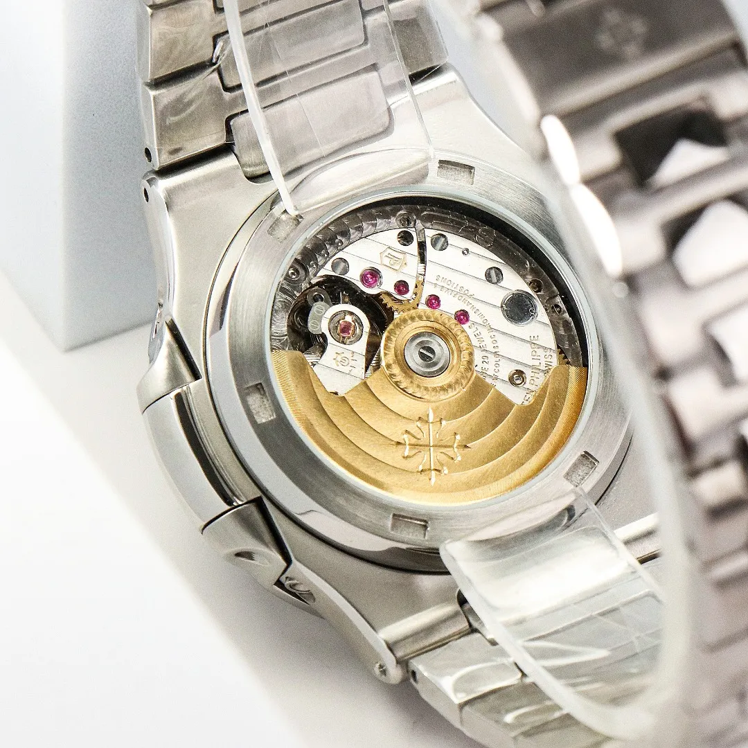 Patek Philippe Nautilus Green Perpetual Calendar - gallery