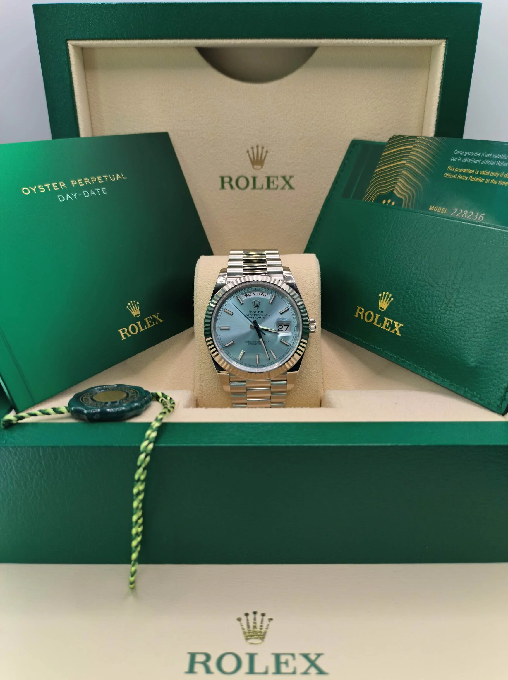 Superclone Rolex Day-Date 40 mm Ice blue Dial 228236 - gallery