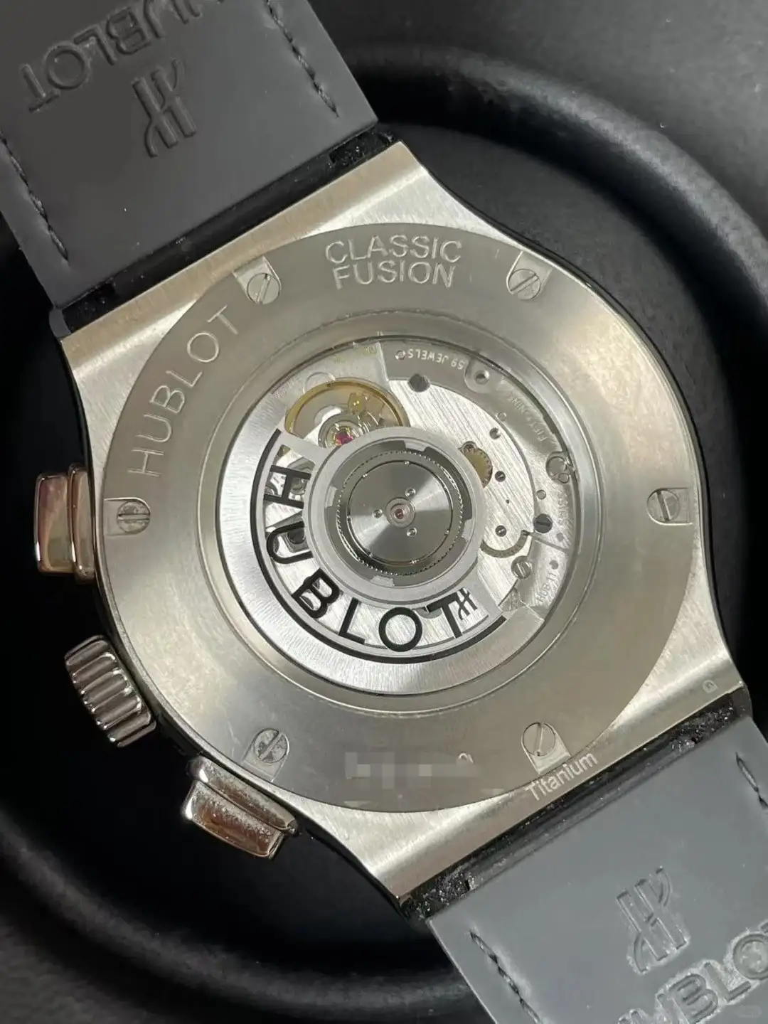 Hublot Classic Fusion Men Automatic Green Alligator Watch 541.NX.8970.LR - gallery