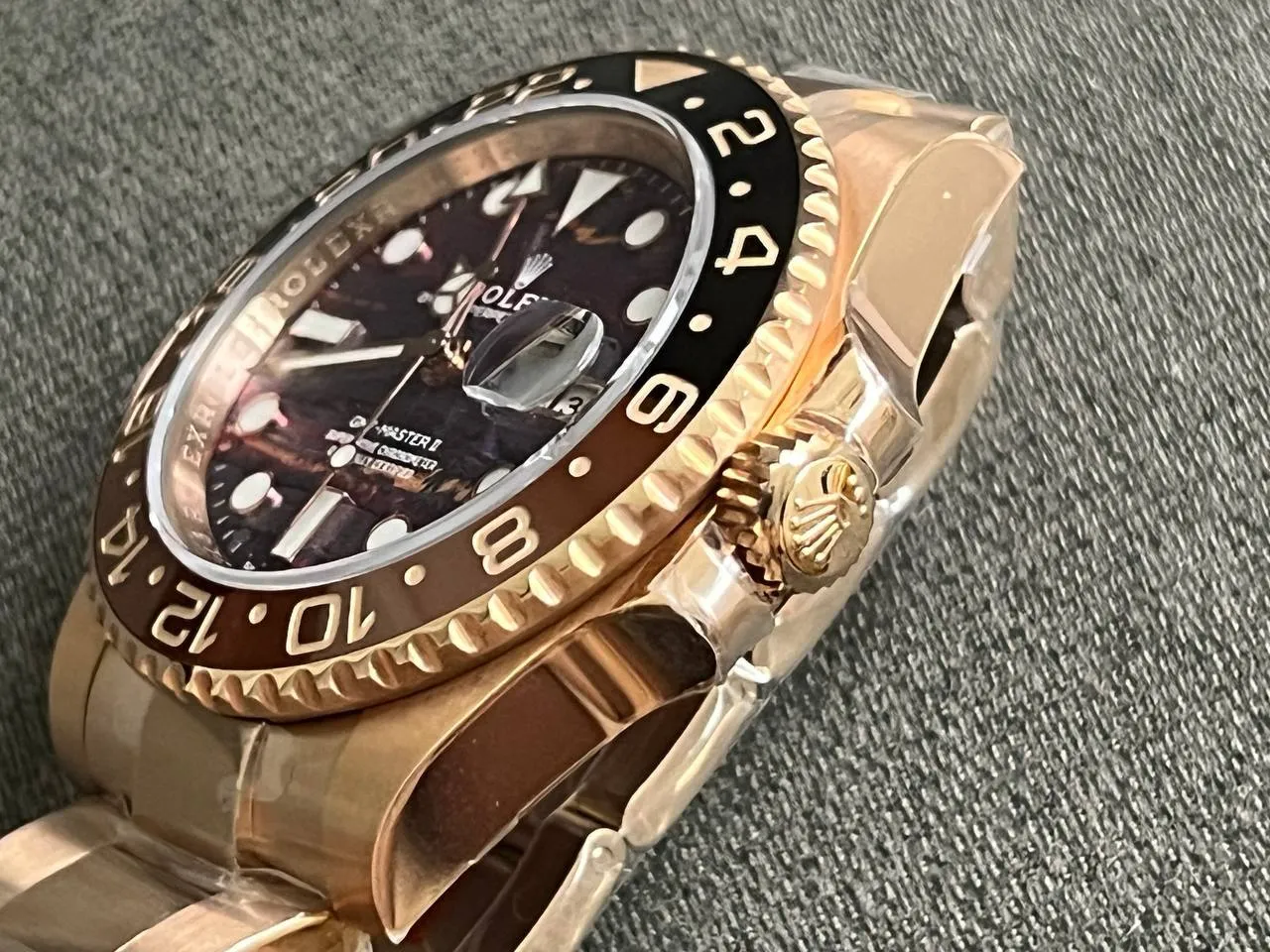 Superclone Rolex GMT-Master II 40 mm 126715CHNR Tiger Iron Dial - gallery