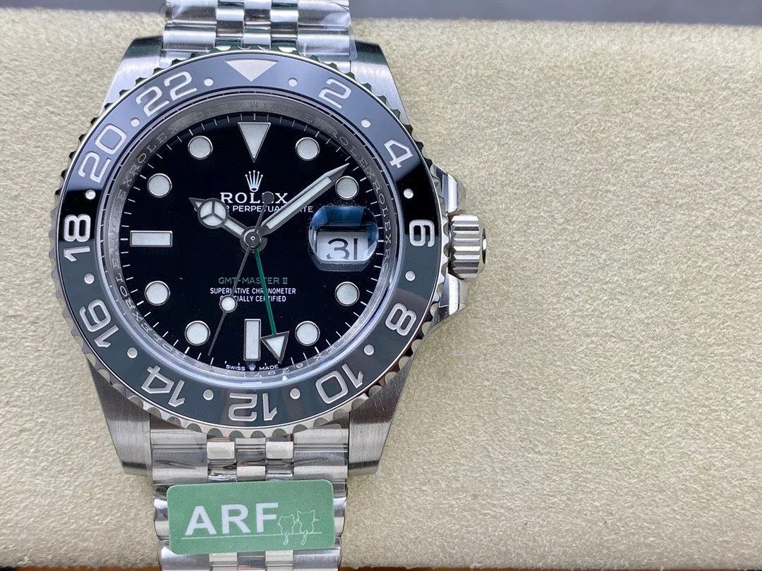 Superclone Rolex GMT-Master II 126710GRNR  Bruce Wayne  Jubilee 2024 - gallery