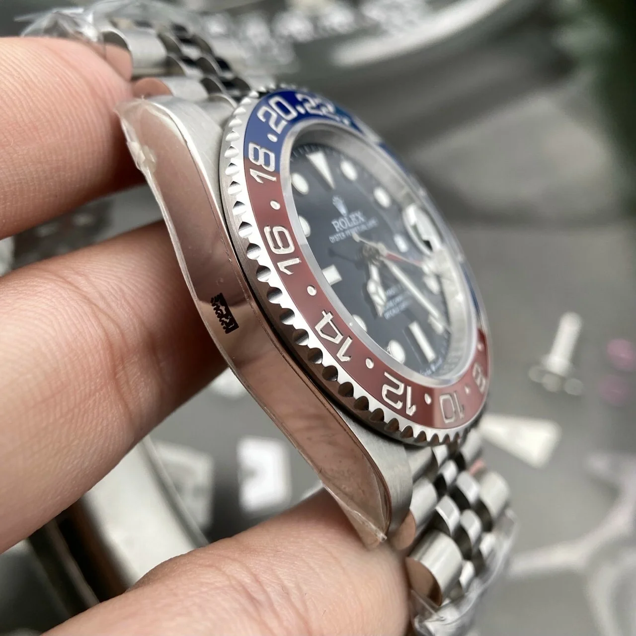 Superclone Rolex GMT-Master II 40mm 126710BLRO  Pepsi  Jubilee - gallery