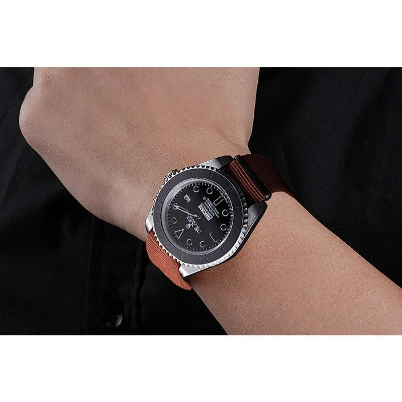 Rolex Submariner 41mm Black Dial 621992 - gallery