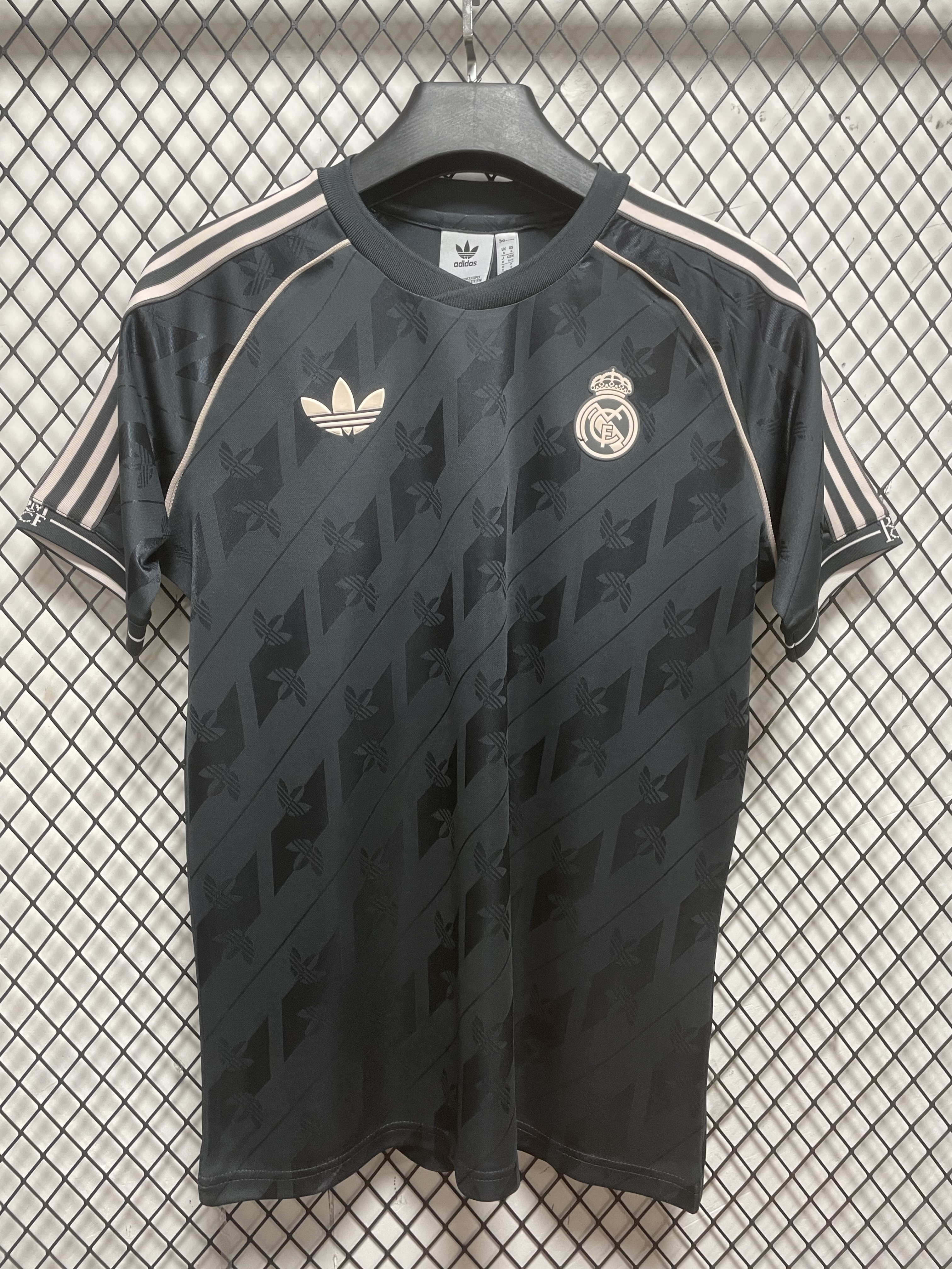 Real Madrid Retro Edition S-4 XL